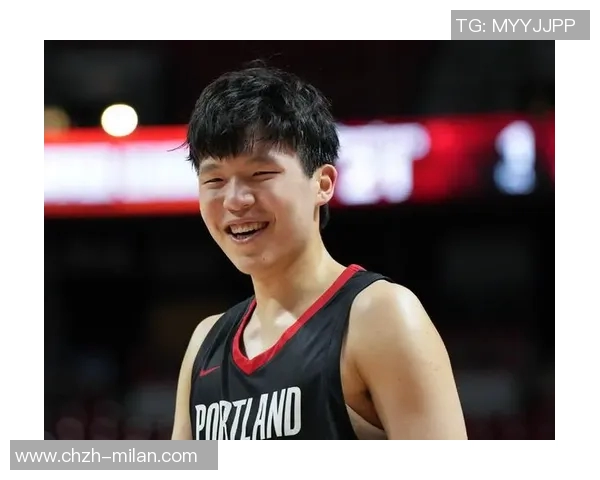 杨瀚森分享与利拉德霍勒迪的相处经历新赛季心态轻松不再紧张